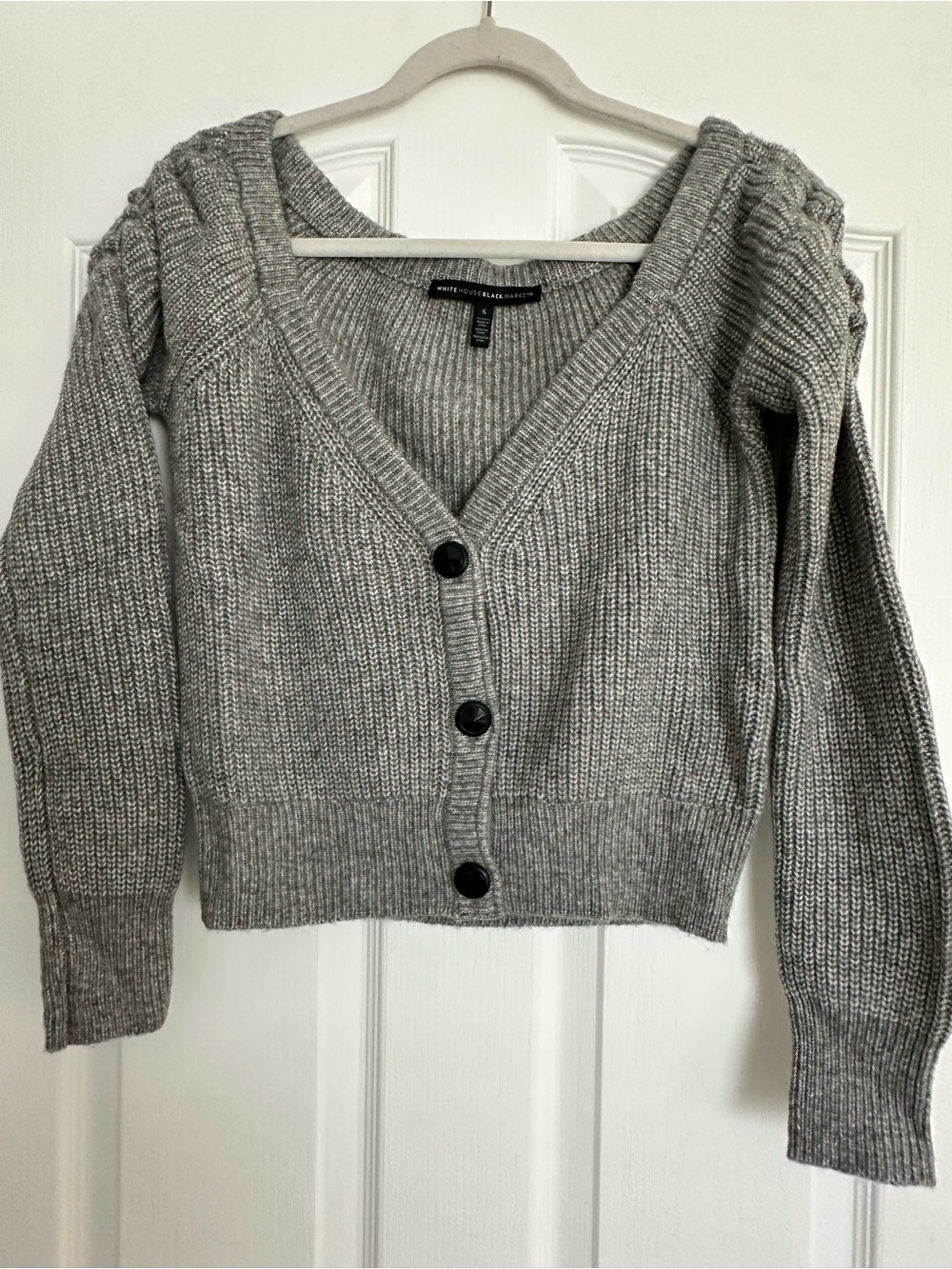 White House Black Market NWOT Gray Ribbed V-Neck Button Cardigan